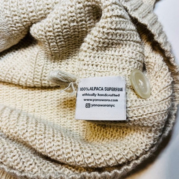 Yanawara NYC Tintaya Cardigan 100% Alpaca Superfine Sweater M - Picture 4 of 4